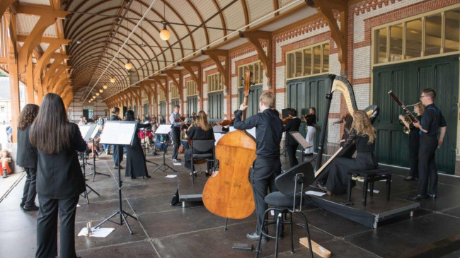 NJO goes gypsy met Tim Kliphuis in Paleis Het Loo