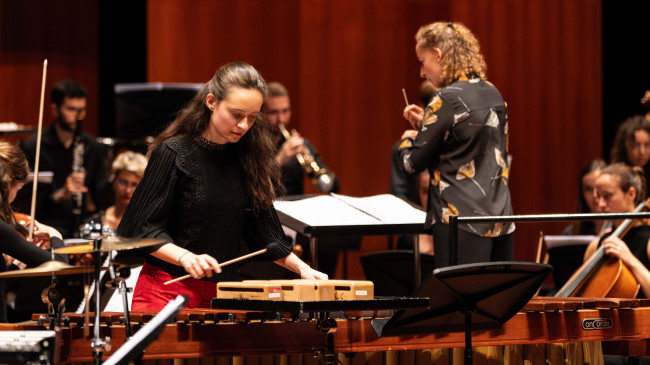 Optreden Kalina met NJO en dirigent Chloe Rooke